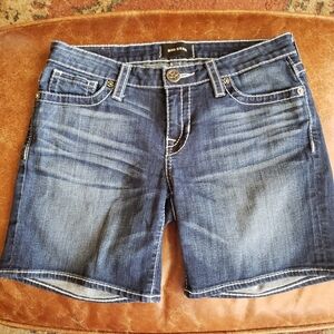 Big Star Denim Jean Short Size 28